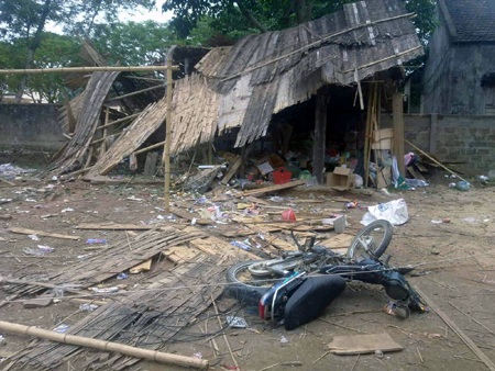 Kinh hoàng mìn nổ nhà dân lúc nửa đêm 