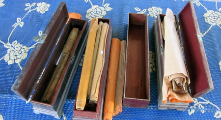 Phát hiện 36 sắc phong tại nhà thờ họ Phan 