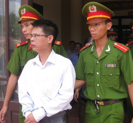 Với hành vi nhận hối lộ, thẩm phán Đức lĩnh 4 năm tù giam