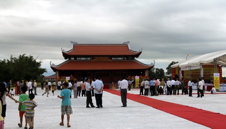 cùng nhiều thành phần khác nhau...