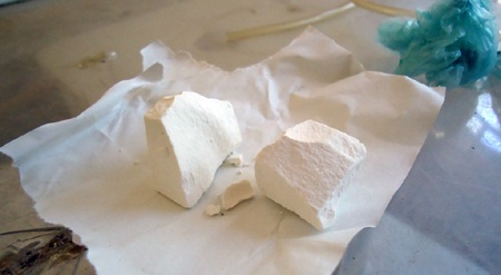 Tang vật vụ án.