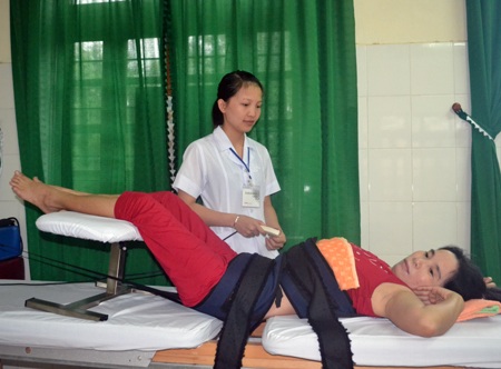 Chị Võ Thị Thuyên đang điều trị theo dạng bệnh nhân bảo hiểm ở thành phố Vinh