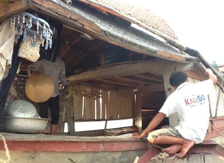 Chiếc thuyền nhỏ của gia đình anh Đương. 