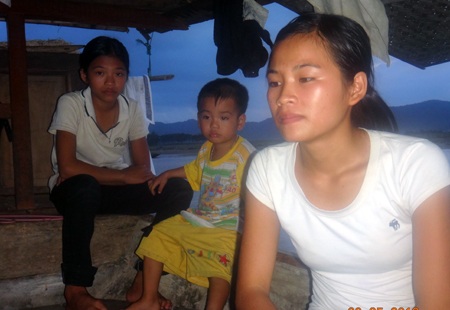 Với Thắm, ước mơ lớn nhất là được vào đại học và sau này trở thành cô giáo.