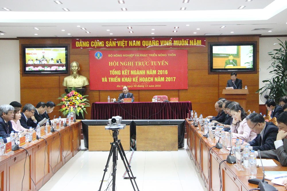 Thủ tướng: Cần bãi bỏ những chính sách kìm hãm nông nghiệp phát triển - 1
Quang cảnh Hội nghị...