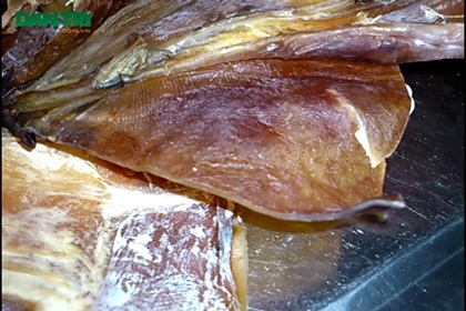 Sự thực về mực khô làm từ nhựa và keo dán xuất hiện tại Hà Nội - 1 Sự thực về loại mực khô làm từ nhựa và keo dán xuất hiện tại Hà Nội