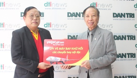 Dân trí trao giải thưởng Mỗi bạn đọc - Một nhà báo