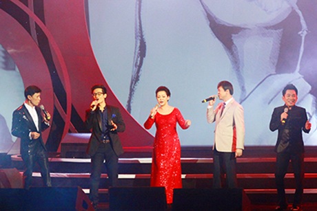 Hà Anh Tuấn - một giọng ca trẻ song ca với Khánh Ly rất mượt mà khiến nhiều khán giả bất ngờ