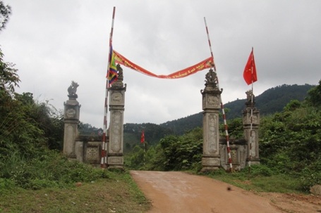 Đền thờ Truông Bát