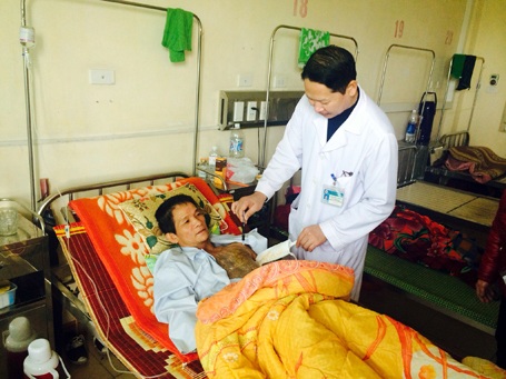 Bệnh nhân Hiệp đang được điều trị tại Khoa Ngoại tổng hợp BVĐK Hà Tĩnh