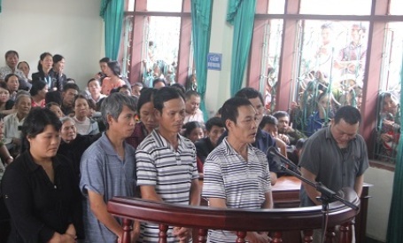 Các bị cáo tại phiên tòa