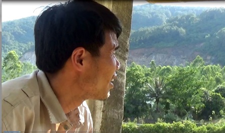 Bảo vệ rừng “treo” mình trên chòi canh “săn” giặc lửa - 3 Nhiệm vụ của những cán bộ như anh Tiến là không bỏ sót bất kỳ một cột khói nào bốc lên từ bìa rừng