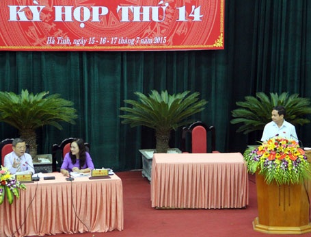 Giám đốc Sở LĐ-TB&XH bị “truy gắt” vì chi tiền sai nguyên tắc - 2 Ông Nguyễn Văn Sơn bị Bí thư Tỉnh ủy Hà Tĩnh truy trách nhiệm khi để xảy ra sai phạm