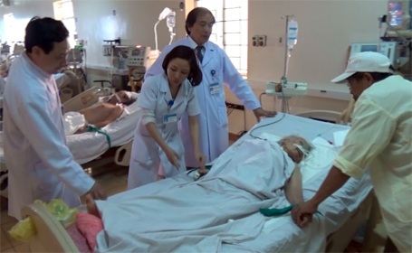 Chi 300 triệu đồng chiêu mộ giáo sư, tiến sỹ y khoa - 1 Theo dự thảo được Sở Y tế nêu ra,