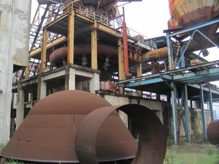 Phần lớn các hạng mục xây dựng trong cụm công nghệ chính đang còn dang dở. 