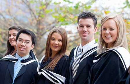 Trinity College- Lộ trình lý tưởng nhất để lên các trường TOP tại Úc - 2 Sinh viên Đại học Melbourne được các nhà tuyển dụng đánh giá cao
