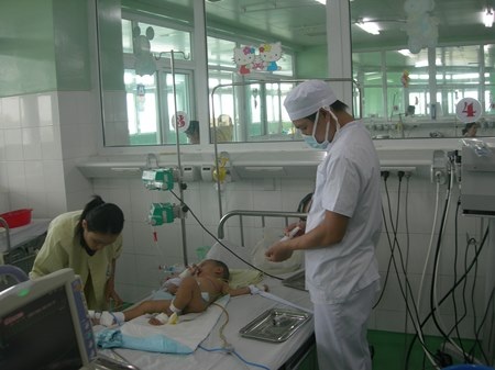 Nhiều trẻ được chuyển đến viện khi đã rơi vào biến chứng rất nặng