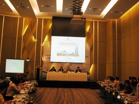 Đọc những thông tin kinh tế - tài chính mới nhất trên 