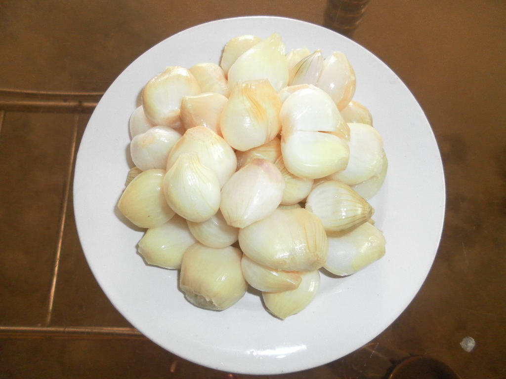 Dưa hành - một món ăn không thể thiếu trong mâm cơm ngày Tết của nhiều gia đình 