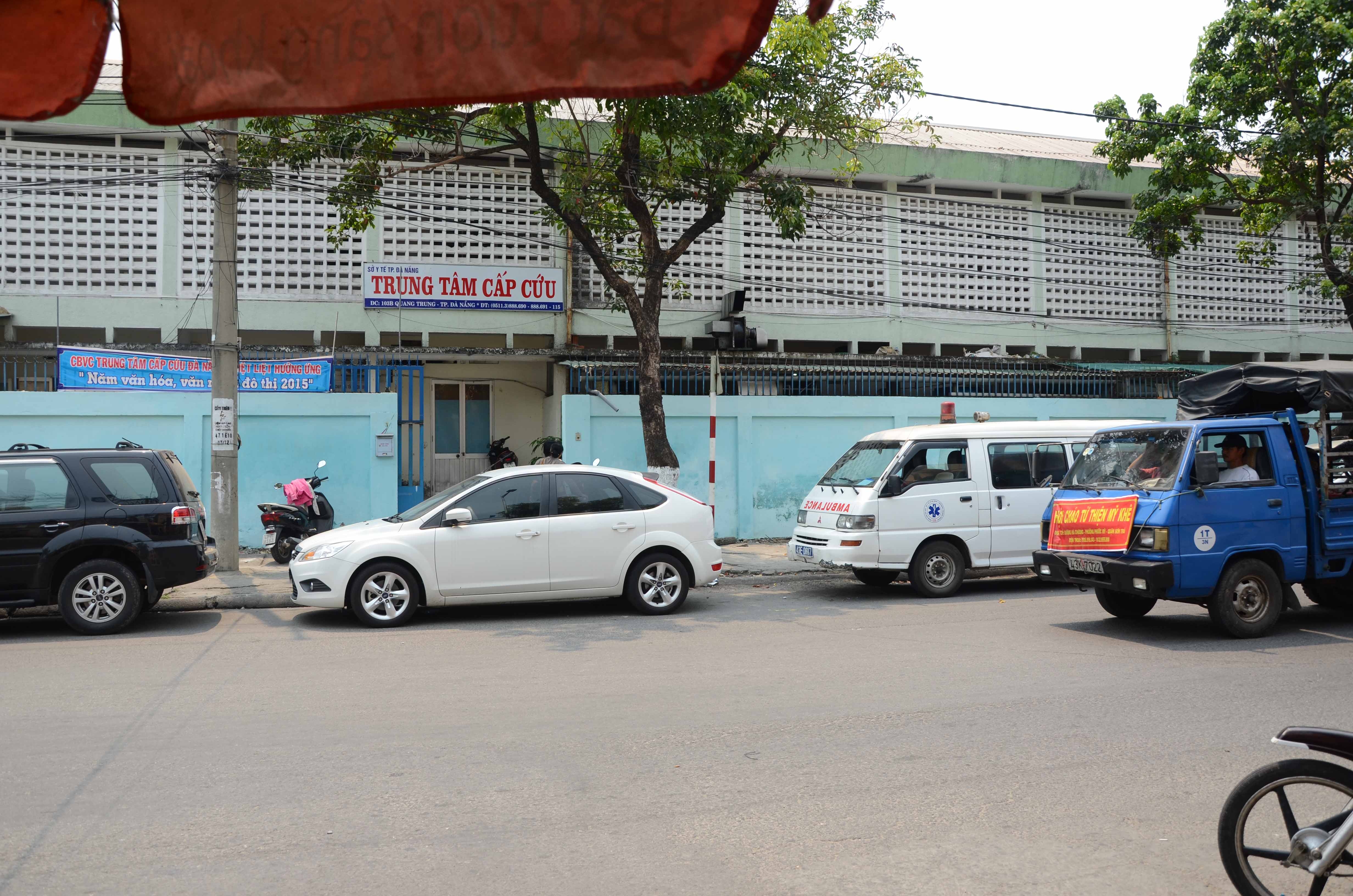 Trong khi đó, cơ sở tạm của Trung tâm trên đường Trung Quang (gần Bệnh viện Đà Nẵng) lại chật chội