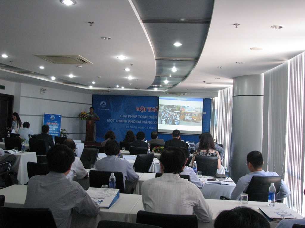 Quang cảnh hội thảo