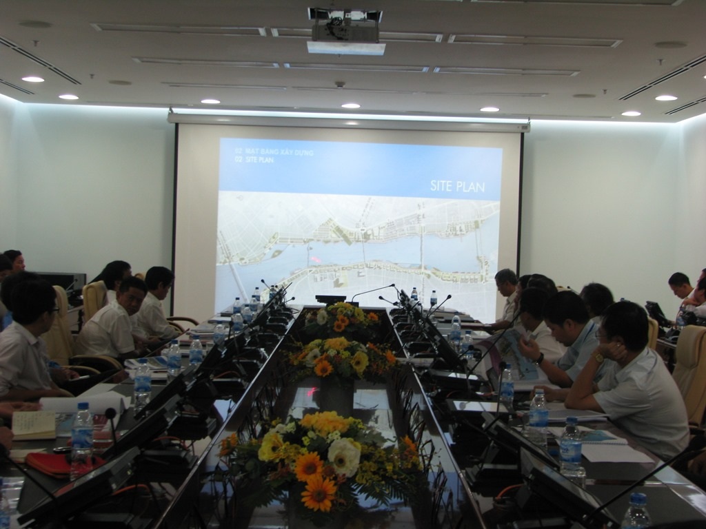 Quang cảnh buổi làm việc 