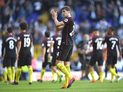 HLV Pep Guardiola cấm các cầu thủ sử dụng internet