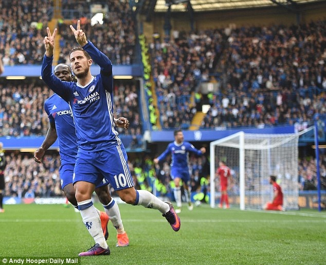 Màn ăn mừng đầy cảm động của các cầu thủ Chelsea - 2 … và Eden Hazard đều muốn chia buồn với Willian