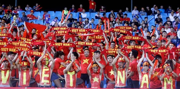 Nhật báo Guardian: "V-League là giải đấu tham nhũng" - 2 Những CĐV Việt Nam luôn cổ vũ hết mình cho đội nhà