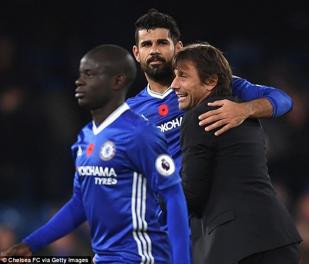 Conte thu phục học trò bởi sự rõ ràng và nhiệt huyết của mình