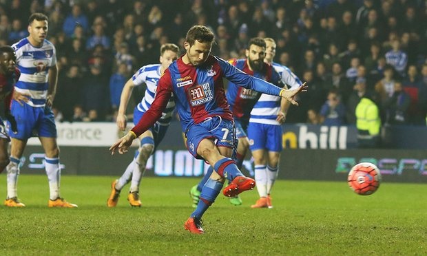 Cabaye không thể hiện tầm ảnh hưởng ở tuyến giữa của Crystal Palace. Phong độ yếu kém của cầu thủ này là một trong những nguyên nhân khiến “Đại bàng” càng ngày càng đuối ở mùa giải này.