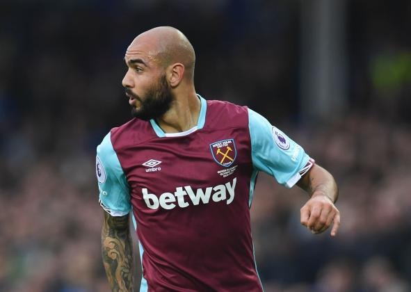 Trong những ngày cuối thị trường chuyển nhượng mùa Hè, West Ham đã vội vã ký hợp đồng với Zaza. Thực tế cho thấy, đó là sự lựa chọn sai lầm của The Hammers. Tiền đạo người Italia vẫn chưa ghi nổi bàn thắng nào sau 528 phút thi đấu.