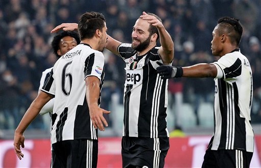 Vùi dập Pescara, Juventus tiến sát kỷ lục - 1 Juventus dễ dàng đè bẹp Pescara