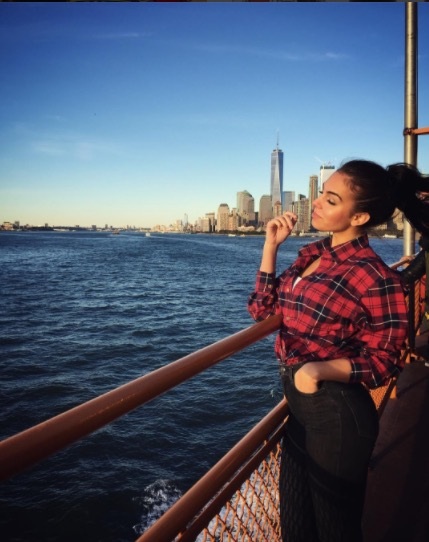 Yêu say đắm, C.Ronaldo dẫn bạn gái về ra mắt mẹ - 8 Yêu say đắm, C.Ronaldo dẫn bạn gái về ra mắt mẹ - 8