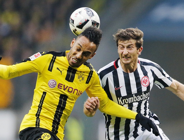 Bayern Munich tìm lại cảm hứng, Dortmund bất ngờ gục ngã - 2 Dortmund gục ngã trước Frankfurt