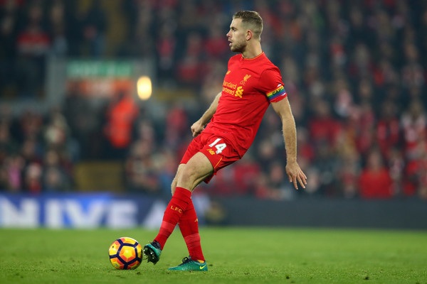 Đội hình tiêu biểu vòng 13 Premier League - 2 Henderson trên hành trình trở thành Gerrard mới ở Anfield