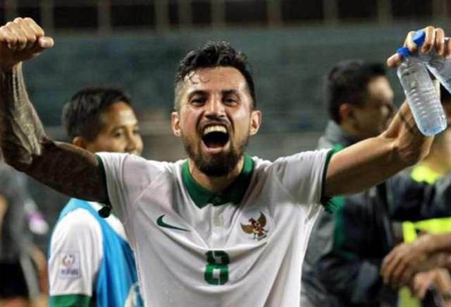 Cầu thủ gốc Hà Lan của Indonesia tự tin đánh bại đội tuyển Việt Nam - 1 Stefano Lilipaly tự tin đánh bại Việt Nam