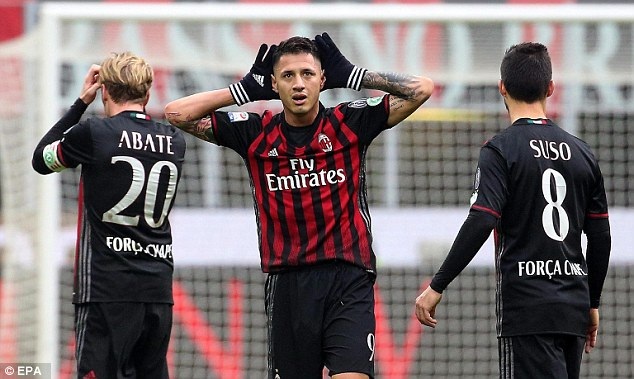 Rực sáng ở cuối trận, cầu thủ lạ giúp AC Milan thắng nghẹ thở - 2 Nhưng AC Milan đã xuất sắc lội ngược dòng để giành chiến thắng