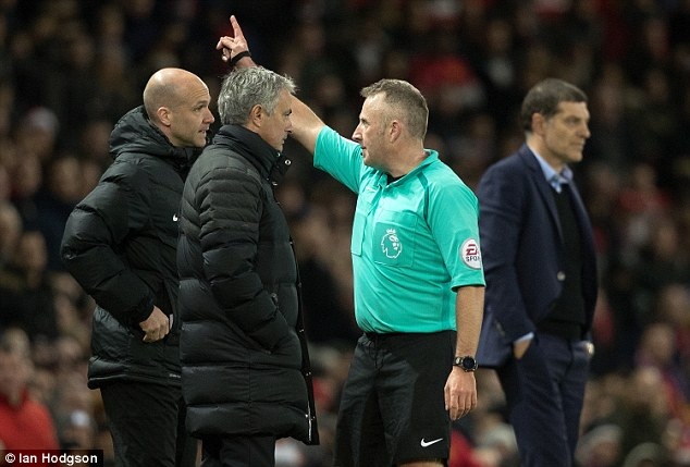 Mourinho: “MU quá đen đủi, kết quả thiếu công bằng” - 1 HLV Mourinho cảm thấy kết quả của MU thiếu công bằng