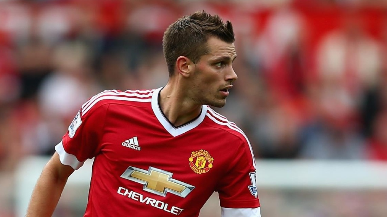 Ngôi sao MU nộp đơn xin rời khỏi đội bóng - 1 Schneiderlin chủ động xin rời MU