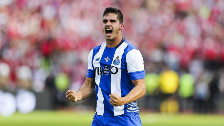 Đội hình cầu thủ thăng tiến mạnh mẽ nhất trong năm 2016 - 3 André Silva ngày càng hoàn thiện khả năng ghi bàn