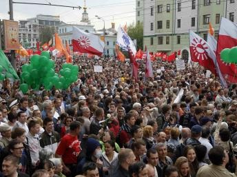 Putin trở lại Kremlin trong một nước Nga nhiều thay đổi