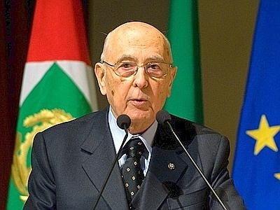 Tổng thống Italia giải tán Quốc hội - 1 Tổng thống Italia Giorgio Napolitano thông báo quyết định giải tán Quốc hội.
