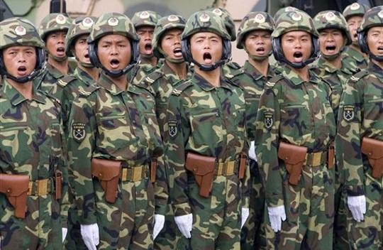 Trung Quốc doạ phản công nếu Nhật Bản nổ súng trước - 1 Binh sĩ Trung Quốc tại một lễ duyệt binh.