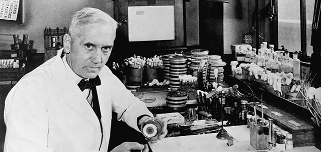 Alexander Fleming sinh ngày 6-8-1881 trong một trang trại gần thành phố Darvel nước Anh.