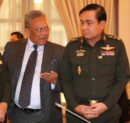Tướng lĩnh quân đội Thái Lan đồng ý gặp thủ lĩnh biểu tình Suthep - 1 Tướng lĩnh quân đội Thái Lan đồng ý gặp thủ lĩnh biểu tình Suthep