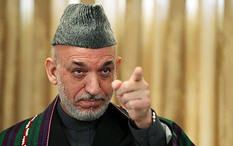 Cả gan - 1 Tổng thống sắp mãn nhiệm của Afghanistan Hamid Karzai đang
làm đau đầu Mỹ và phương Tây.
