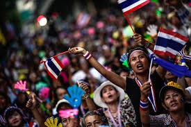 Khủng hoảng chính trị Thái Lan sẽ đi về đâu? - 1 Vòng xoáy khủng hoảng chính trị ngày cà