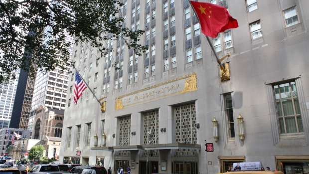 
Trung Quốc năm 2016 đã chi rất nhiều tiền cho các thương vụ M&A nước ngoài, đặc biệt là ở Mỹ.
