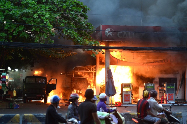 Lửa đi qua, nỗi đau ở lại! - 3